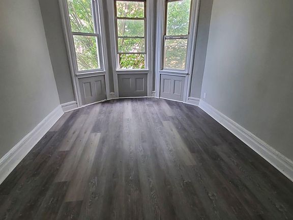 3rd image of 217 Chadwick Ave #4