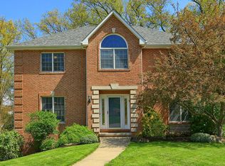 255 Saint Leonards Ln, Cranberry Township, PA 16066