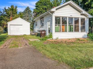 4638 Lora St, Racine, WI 53402