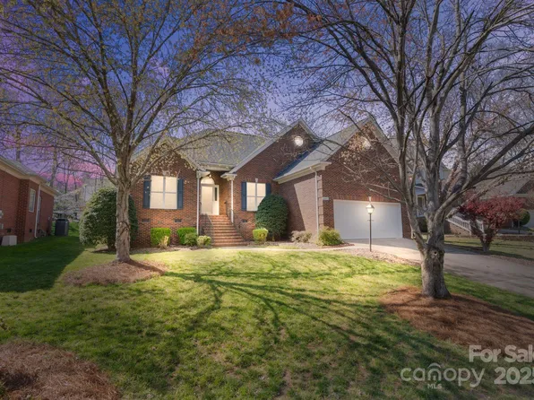 10436 Misty Ridge Ln, Charlotte, NC 28277