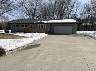 1952 203rd Ave NW, Oak Grove, MN 55011