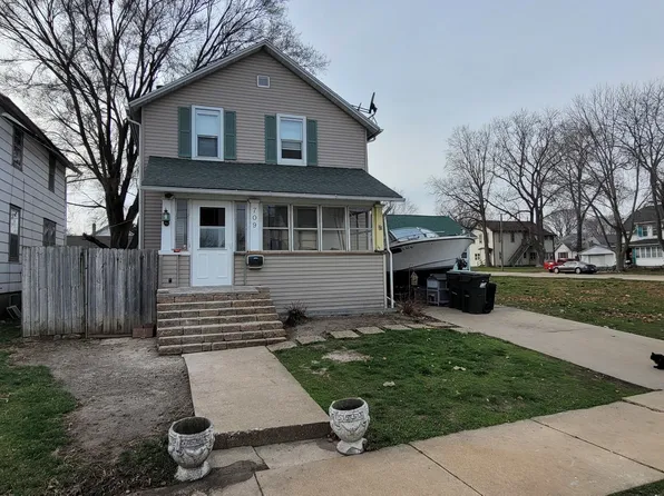 709 Avenue C, Sterling, IL 61081