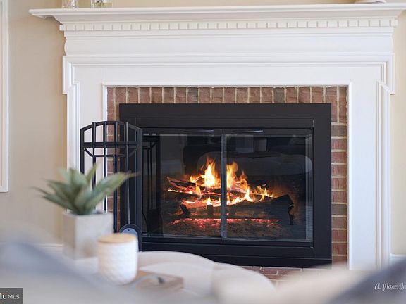 5th image of 11208 Yardley Ct