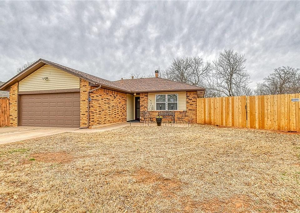 1st image of 1300 Noel Dr