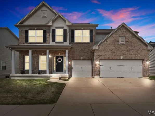 319 Country Orchard Dr, Lake Saint Louis, MO 63367