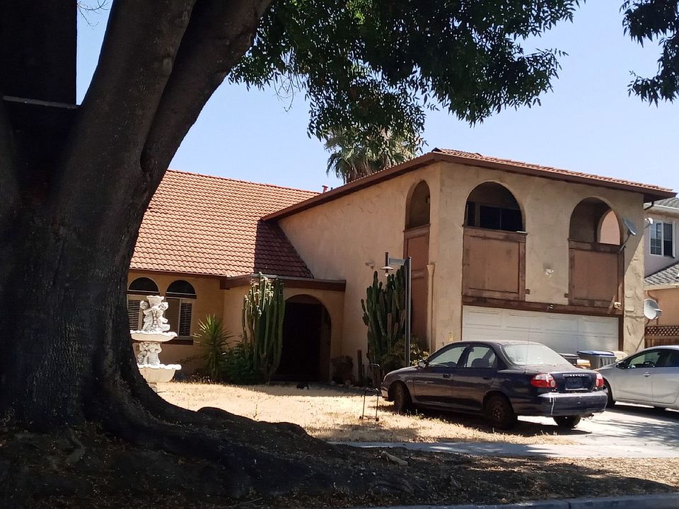 1st image of 3016 Coral Ct