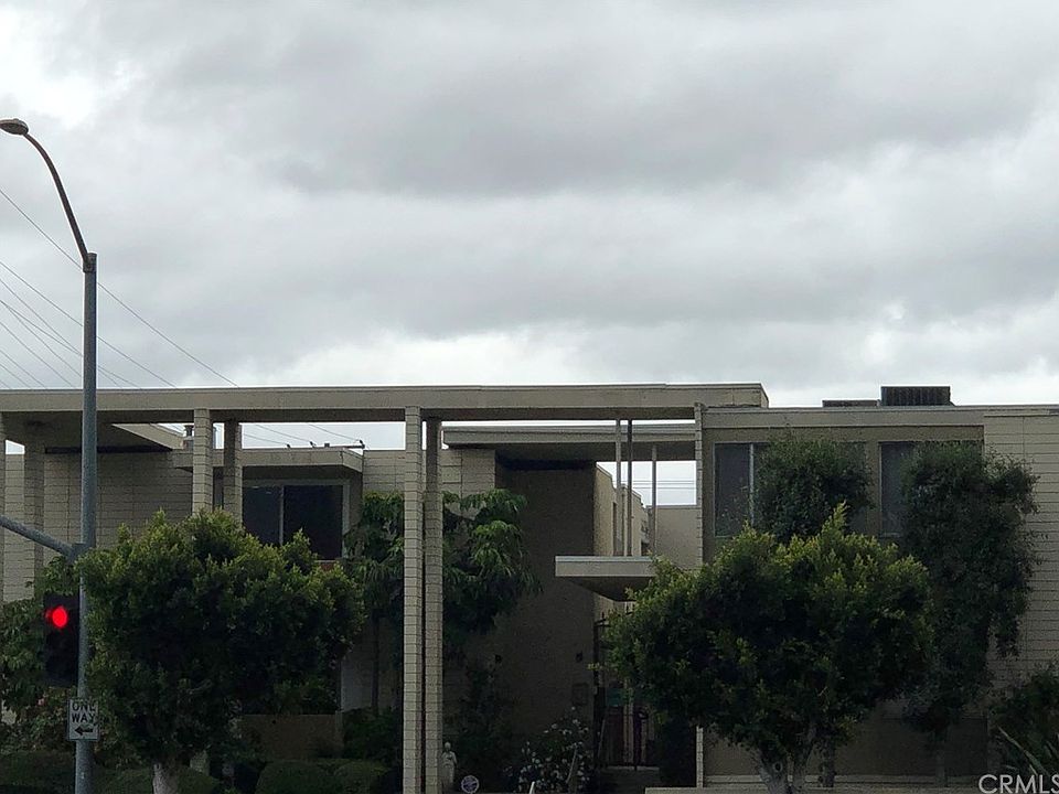 1st image of 1200 W Huntington Dr Unit 12