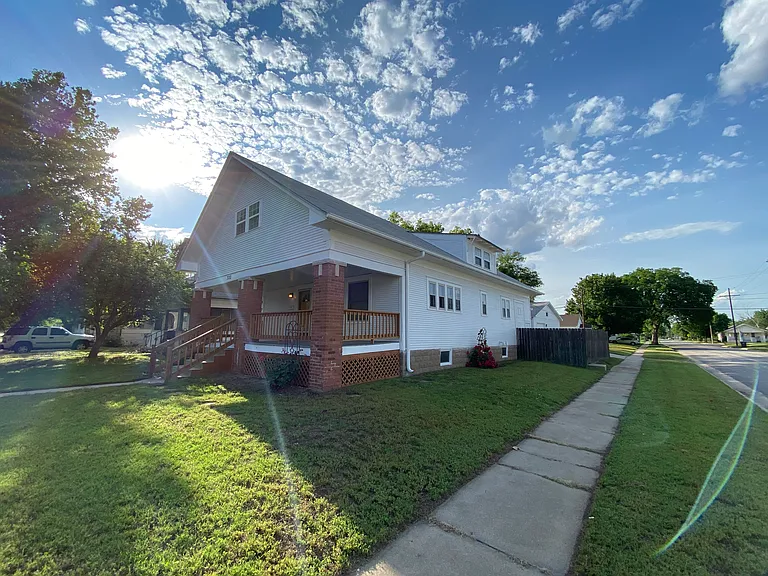 300 W 12th Ave — Photo 45
