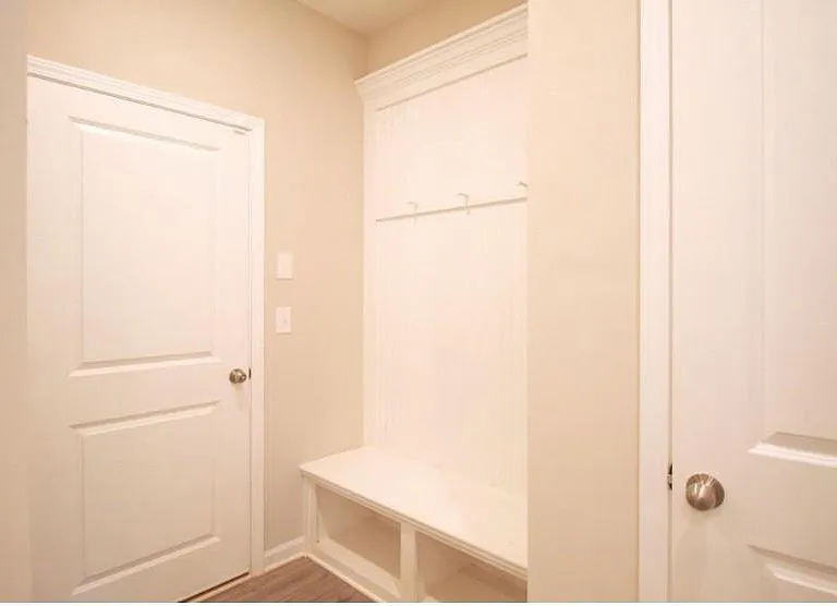 2237 Pink Hawthorn Dr — Photo 33