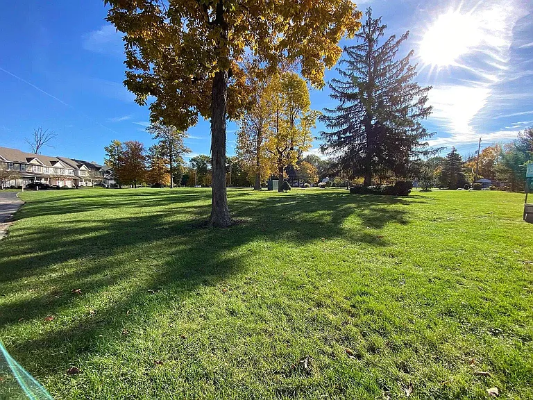 1238 Park Dr — Photo 28