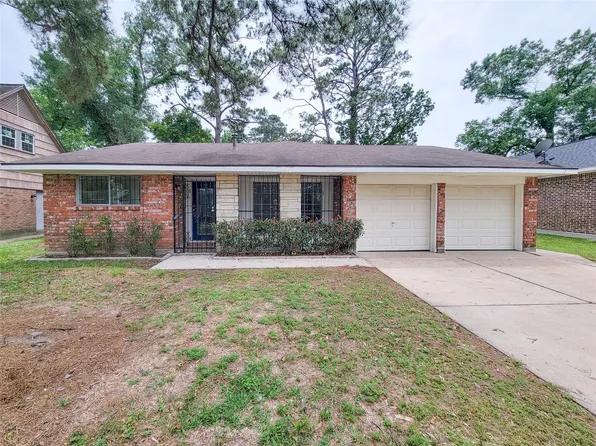 7426 Navasota St, Houston, TX 77016