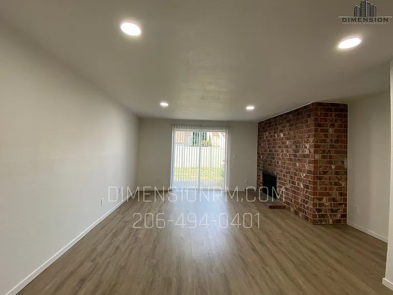 2025 M St NE — Photo 8