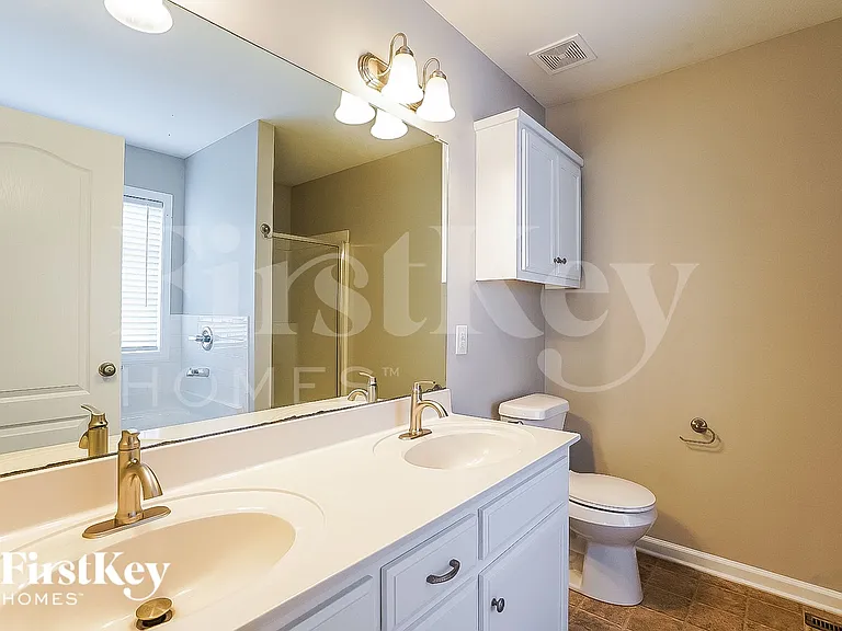 3745 Nadia Dr — Photo 11