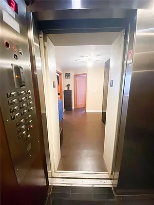 Sold by Remax Edge | media 4