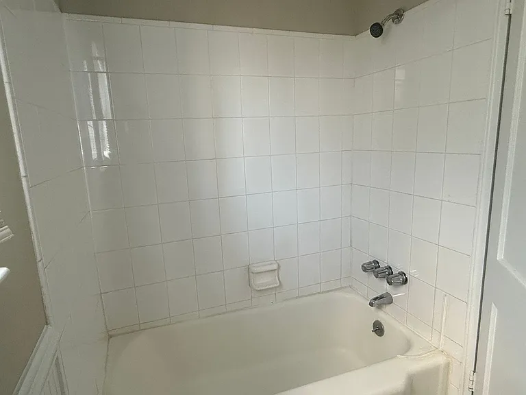 524B Wakefield Dr — Photo 9