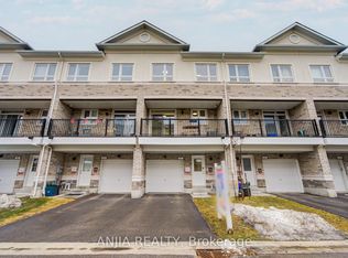 82 Chicago Ln, Markham, ON L6E 0V6