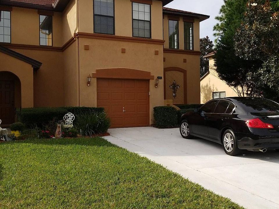 1st image of 609 Briar Way Ln