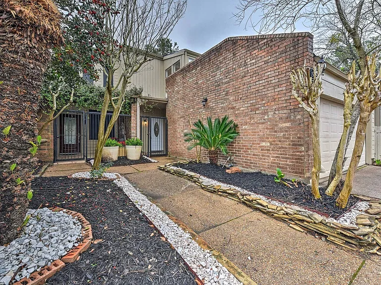 12658 Briar Patch Rd — Photo 1
