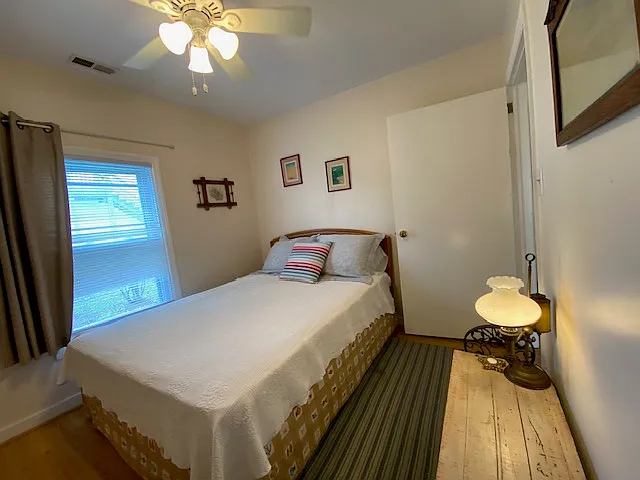 217 Gordon St — Photo 10
