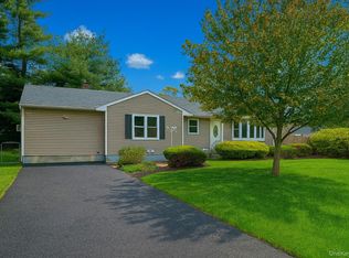 25 Woodland Rd, Centereach, NY 11720