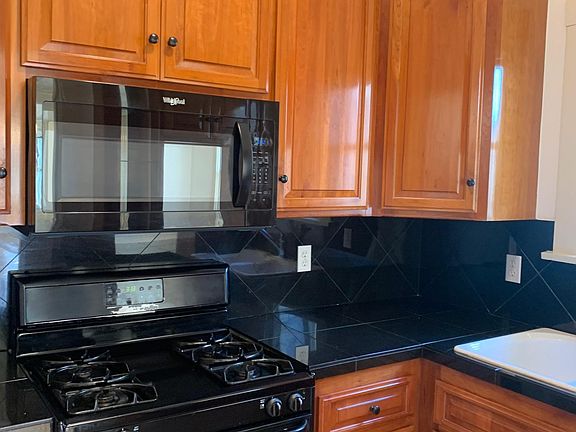 5th image of 828 Taylor St APT 35