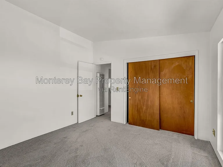 420 Lighthouse Ave #D — Photo 12