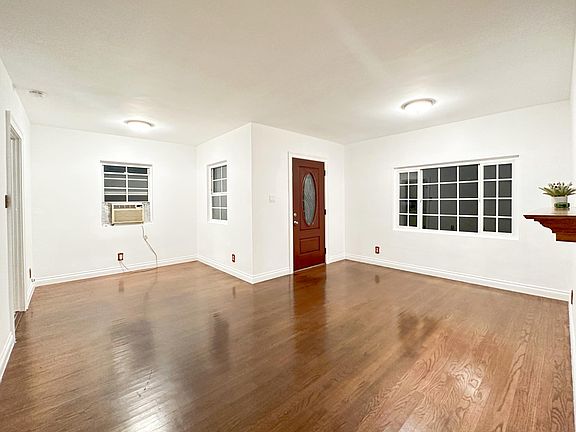3rd image of 9424 Olney St