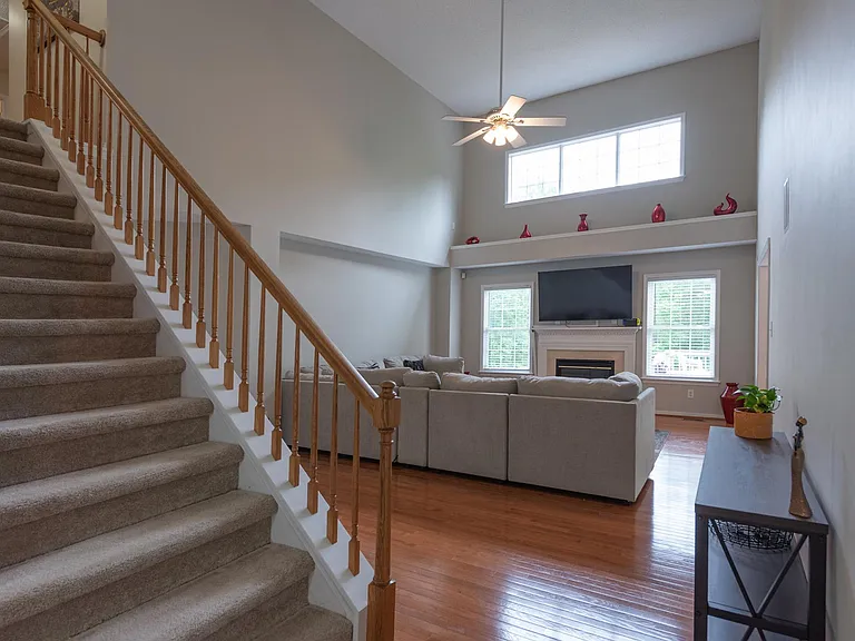 5121 Lippingham Ln — Photo 11