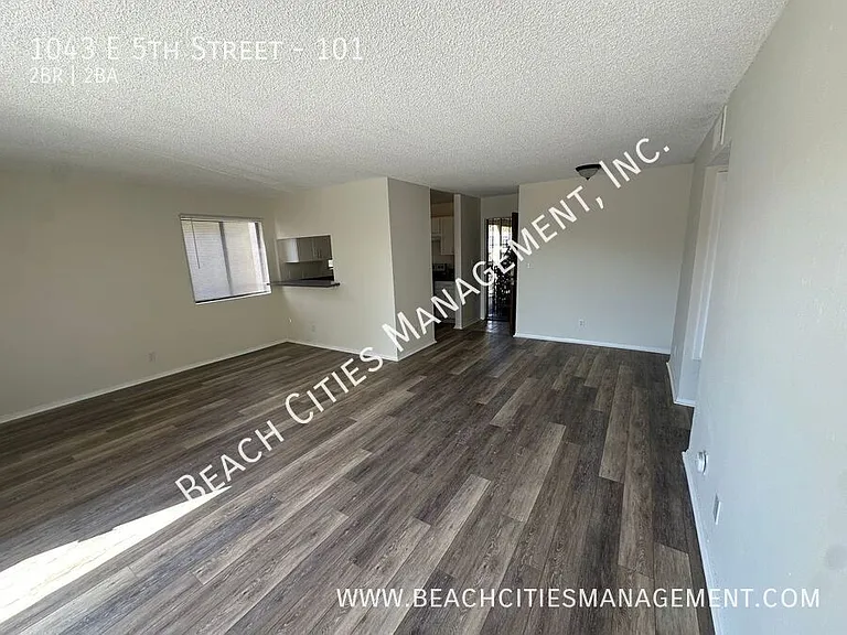 1043 E 5th St #101 — Photo 16