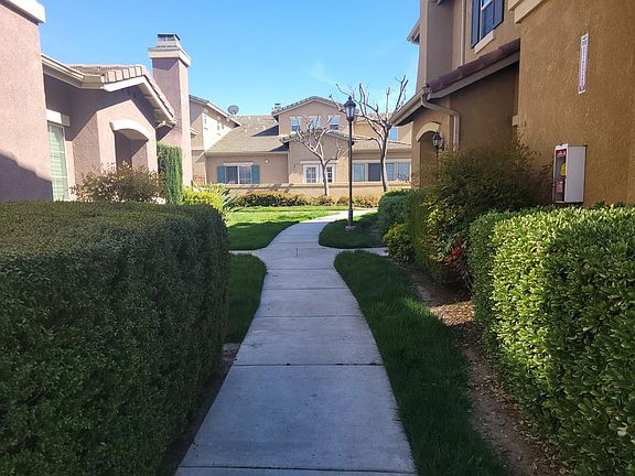 3rd image of 39723 Columbia Union Dr Unit C