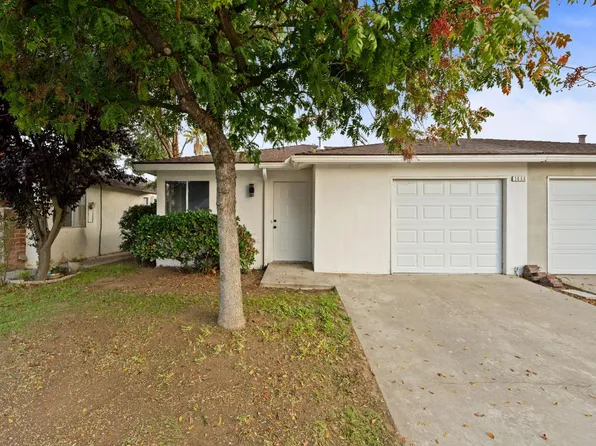 5066 W Ashcroft Ave, Fresno, CA 93722
