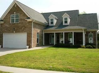 10302 Rophe Dr, Soddy Daisy, TN 37379