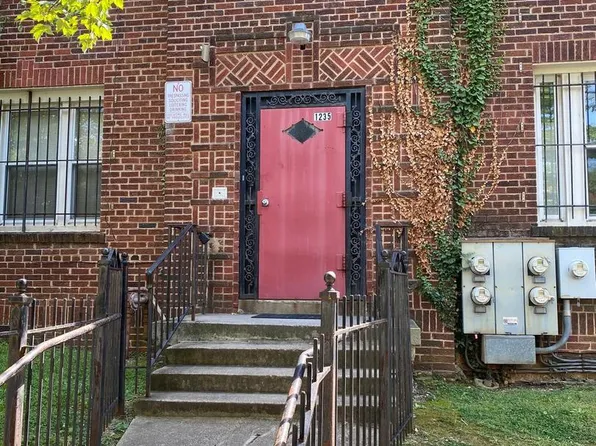 1235 Holbrook Ter NE, Washington, DC 20002