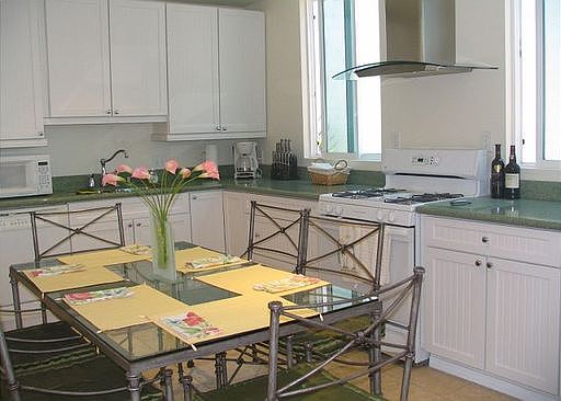 5th image of 118 43rd St #1