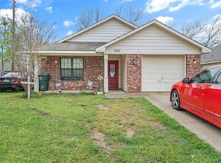 220 E Glenwood St, Mabank, TX 75147