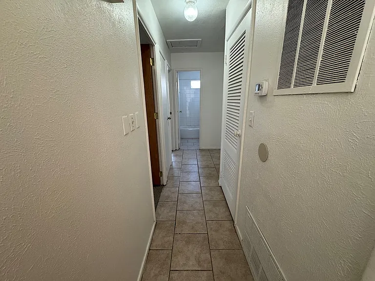 3107 Merrill Ave — Photo 18
