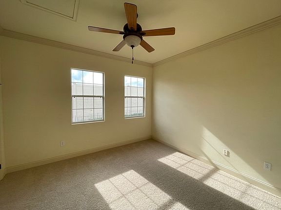 5th image of 3044 Bella Vista Dr