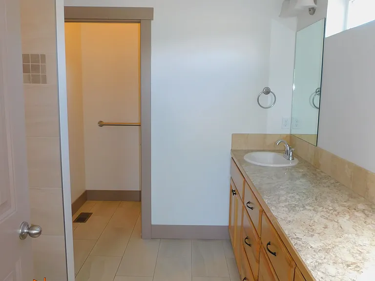 4039 Queen Anne Dr — Photo 6