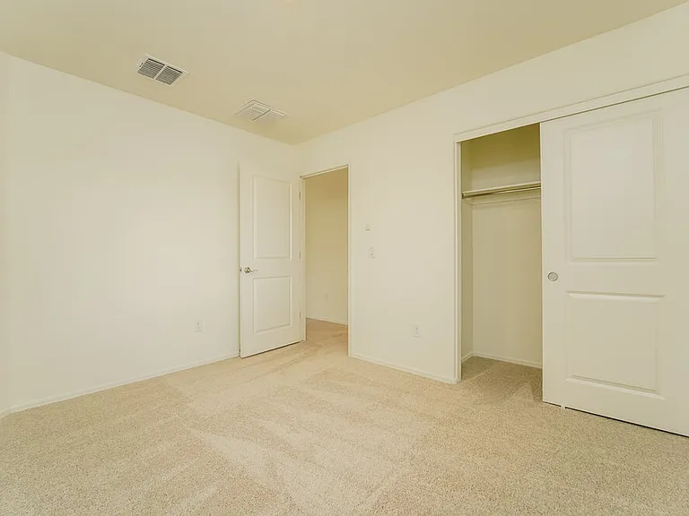 12946 N Ong Dr — Photo 14