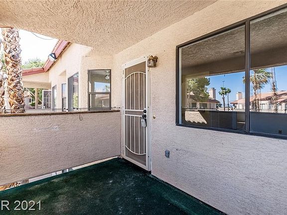 5th image of 837 Rock Springs Dr APT 201