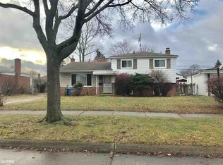 3220 Earl Dr, Warren, MI 48092