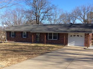 62399 Vaughan Dr, California, MO 65018