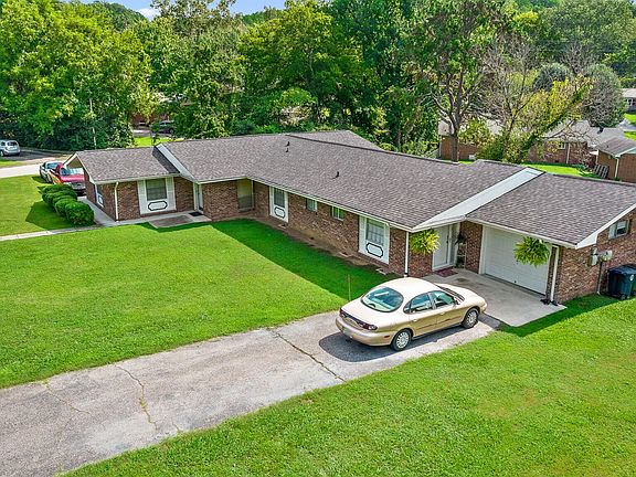 2nd image of 3426-3428 Betty Ln