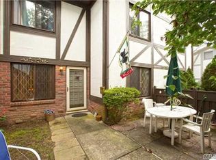 819 Blue Ridge Dr, Medford, NY 11763