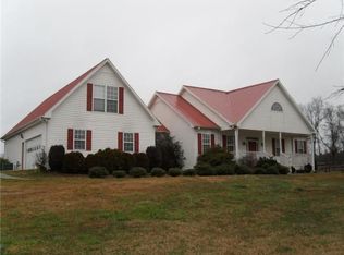 670 Old Five Notch Rd, Whitesburg, GA 30185