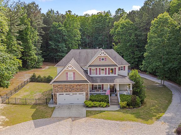 2nd image of 180 Great Woods Ln