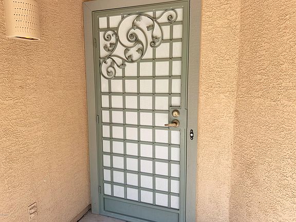 3rd image of 302 N Rock Station Dr