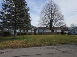 945 Wooddale Dr, Urbana, OH 43078