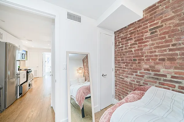 Rented by Living New York | media 10