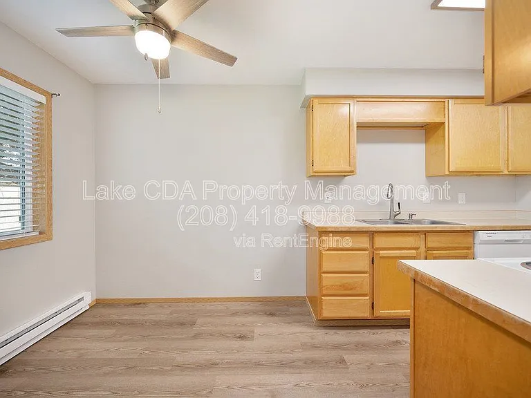 1611 E Montana Ave #C — Photo 7